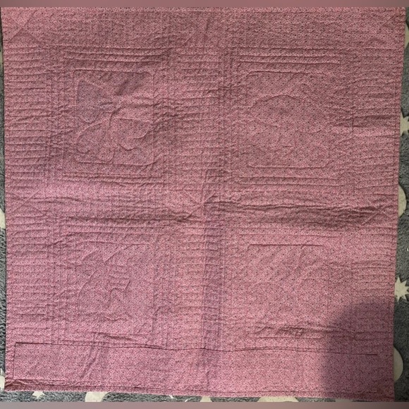 Barbie Pink Small Baby Quilt Blanket Collectable - Picture 2 of 4